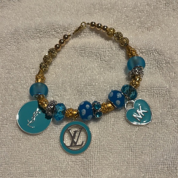 Nice custom made bracelets - Picture 2 of 2